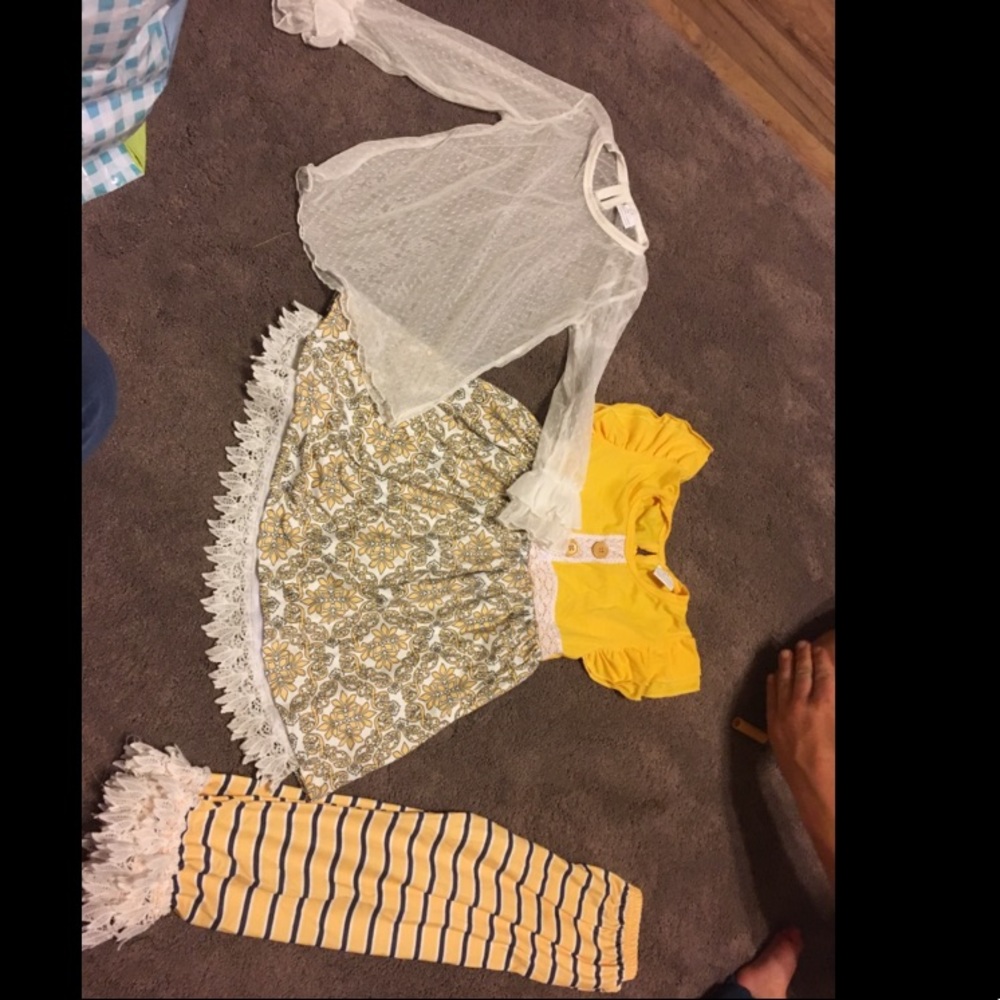 Girls 3 piece outfit